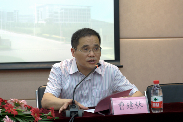 曹建林副校长做培训动员